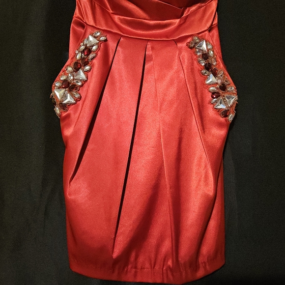 Strapless red dress - Picture 5 of 6